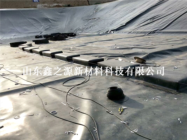 魚塘養(yǎng)殖防滲膜鋪設(shè)：創(chuàng)新施工，高效防滲的綠色養(yǎng)殖新篇章